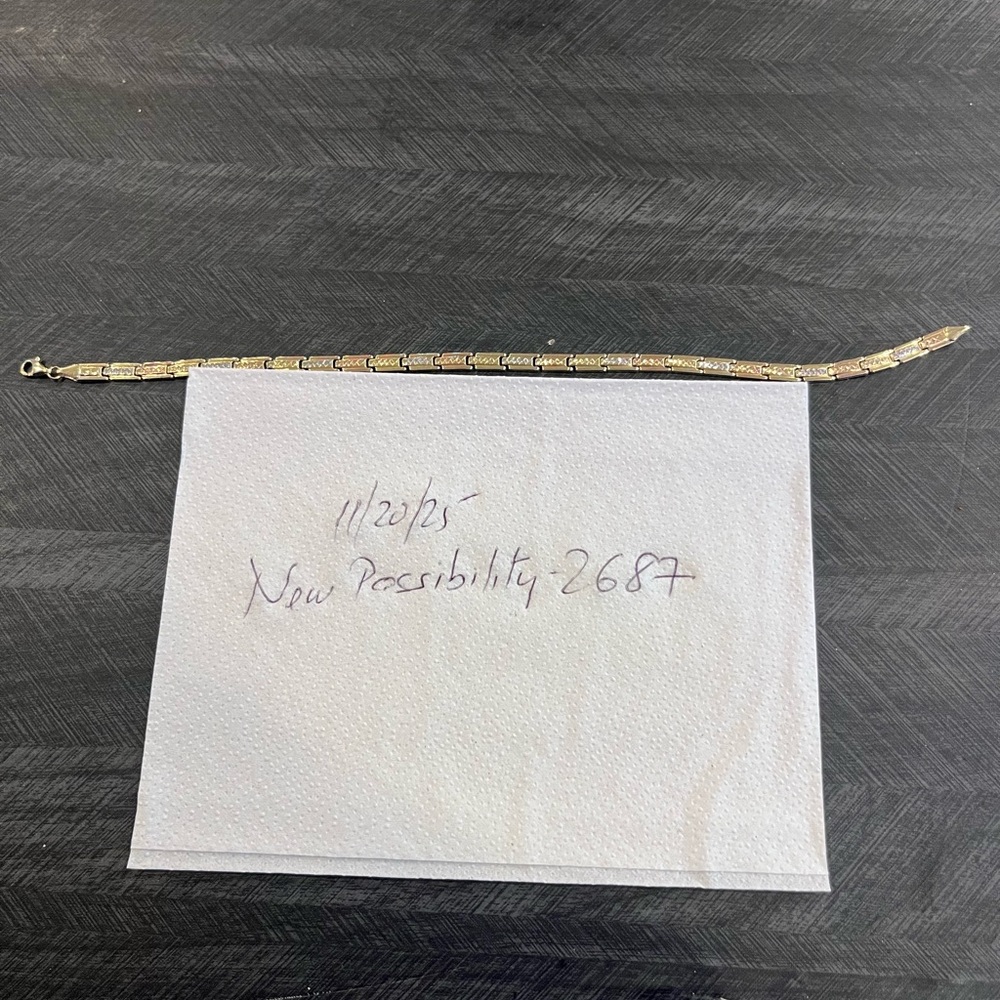 Elegant Gold Bracelet